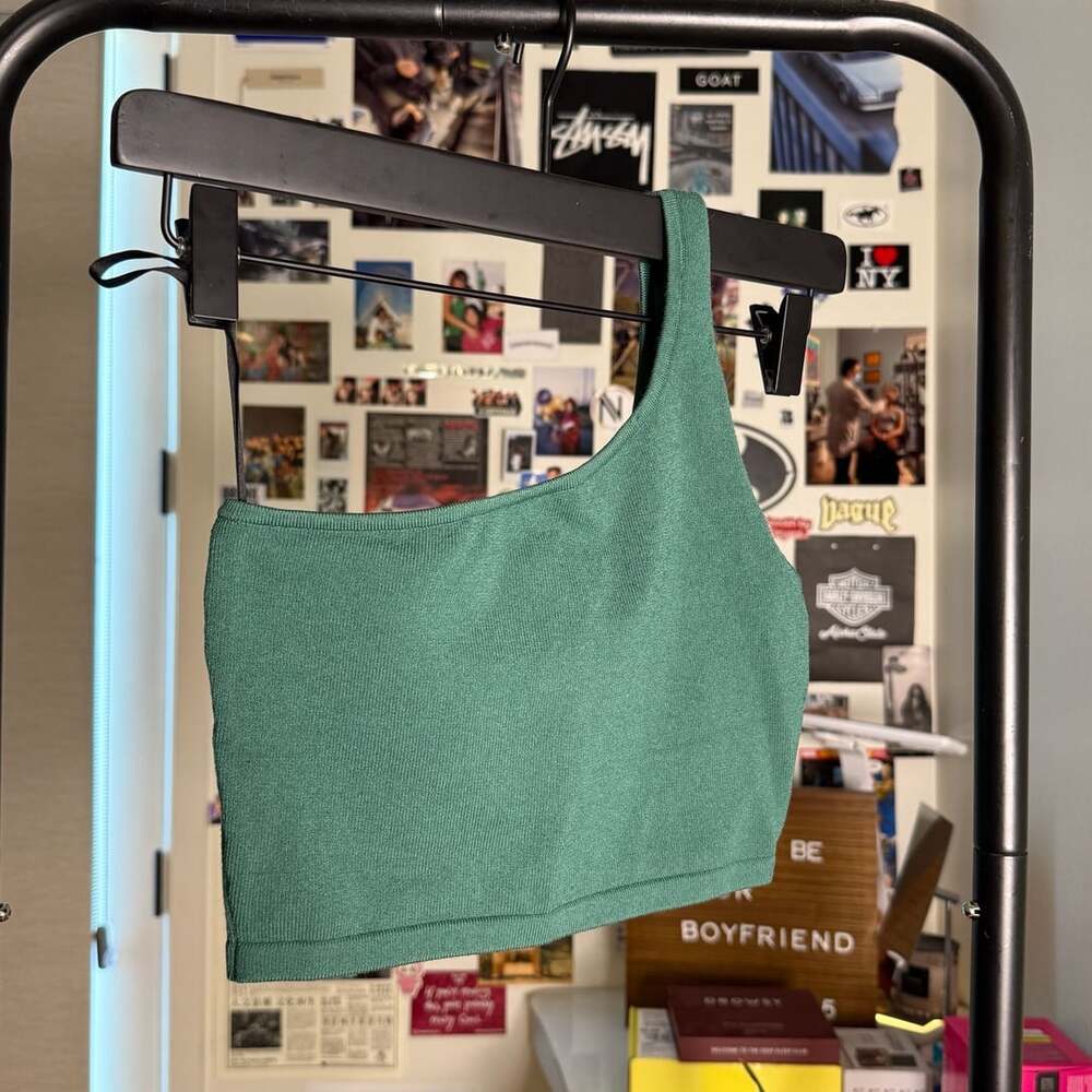 Aritzia Sculpt Knit One Shoulder Crop Top Size S Green